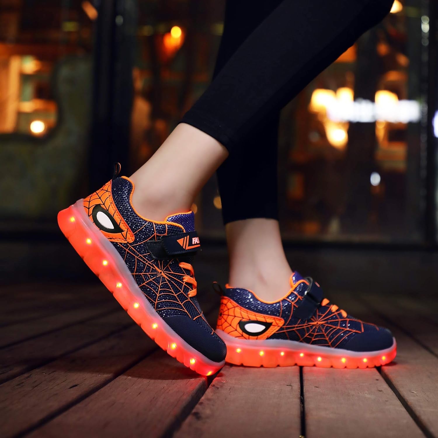 LED Zapatos Verano Ligero Transpirable Impermeable Bajo 7 Colores USB Carga Luminosas Parpadeo Deporte De Zapatillas Con Luces Los Mejores Regalos Para Niños Niñas Cumpleaños De Navidad